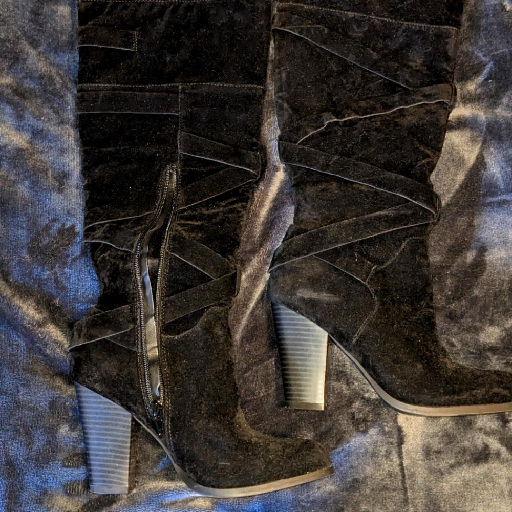 Chunky heal boots